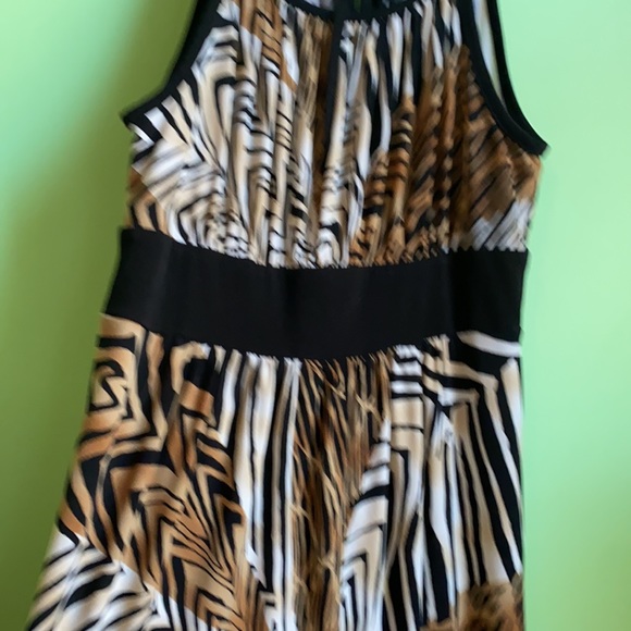 Maxi dress - Picture 7 of 9